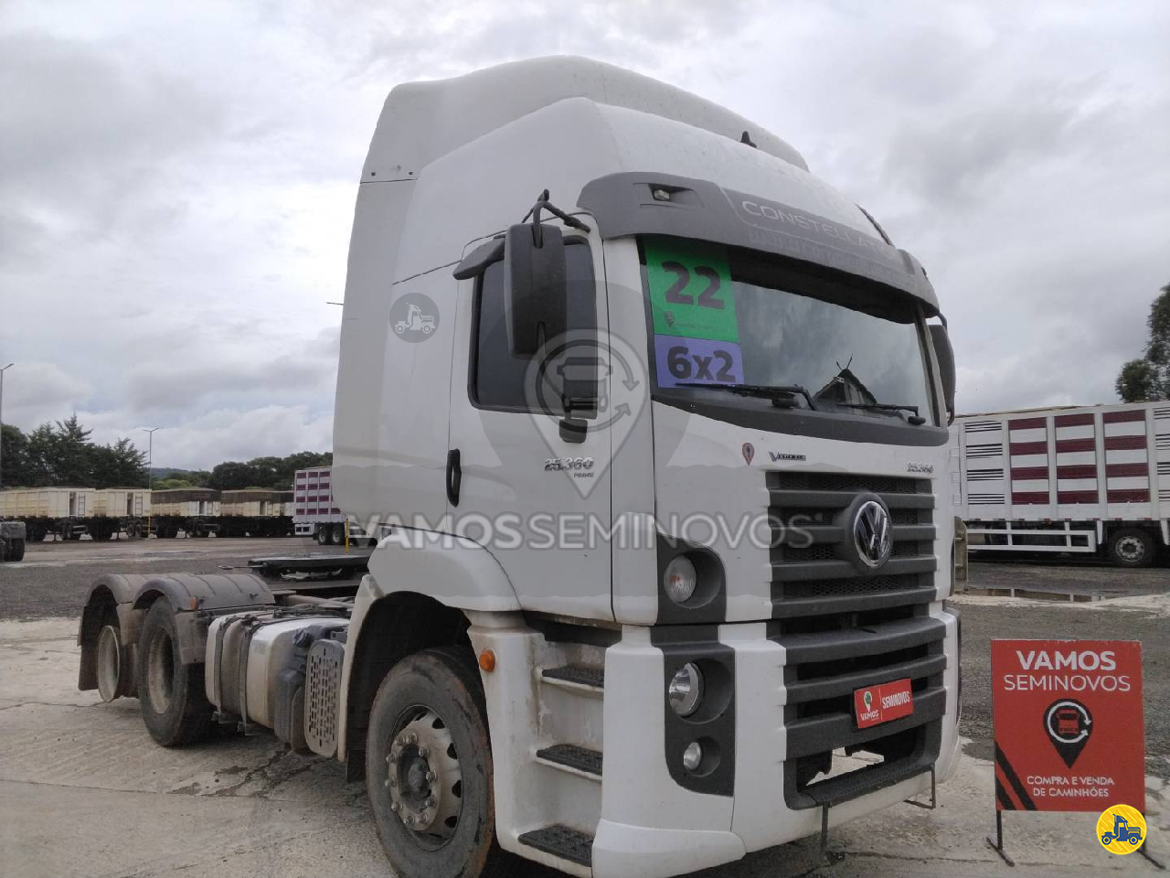 CAMINHAO VOLKSWAGEN VW 25360 Cavalo Mecânico Cavalo 6x2 Vamos Seminovos - Itajaí ITAJAI SANTA CATARINA SC