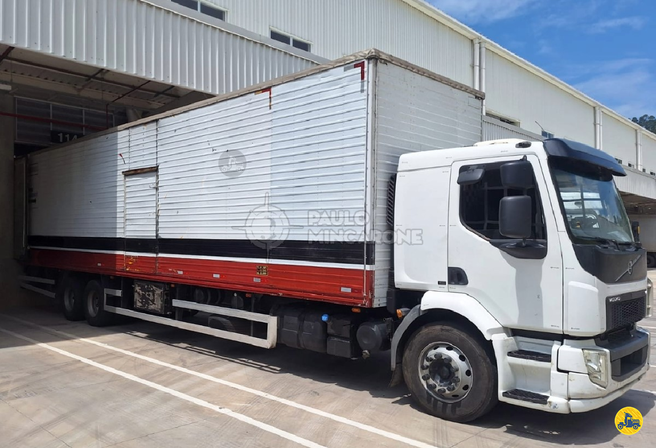 VOLVO VM 270 de Paulo Mincarone Caminhões