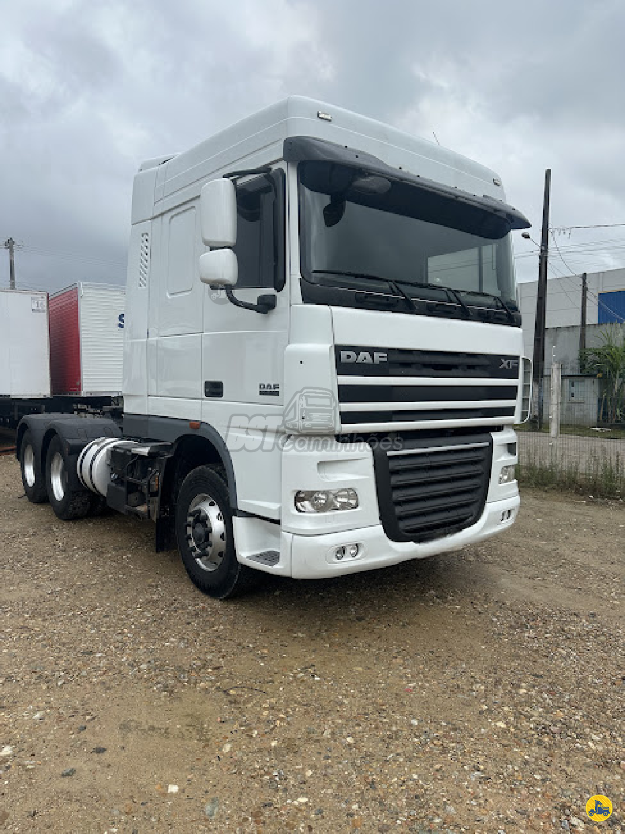 CAMINHAO DAF DAF XF 460 Chassis Cavalo 6x4 BST Caminhões TIJUCAS SANTA CATARINA SC