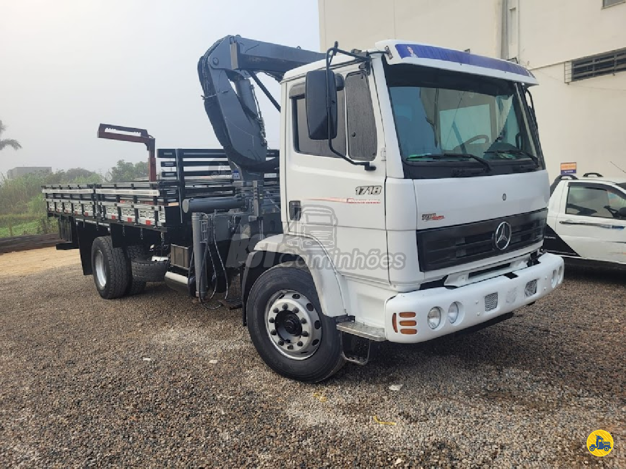 CAMINHAO MERCEDES-BENZ MB 1718 Carga Seca Toco 4x2 BST Caminhões TIJUCAS SANTA CATARINA SC