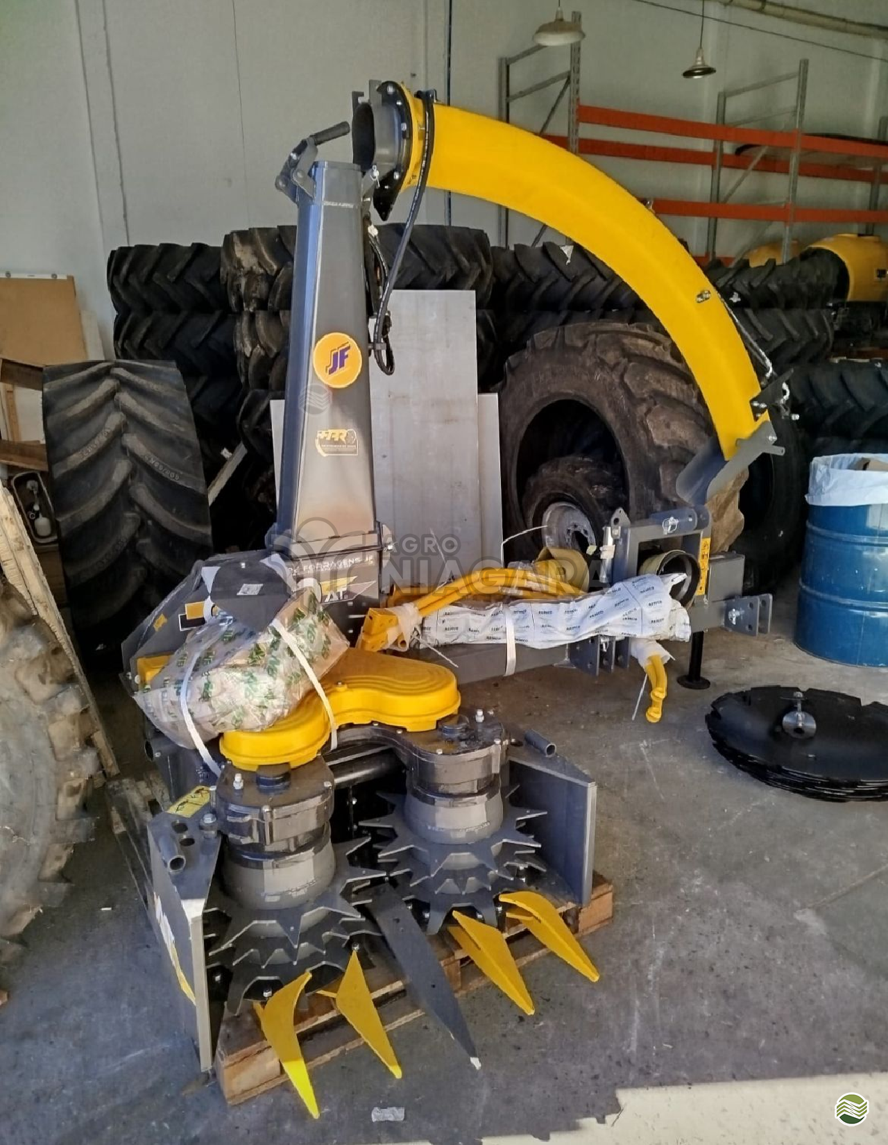 FORRAGEM E FENO JF COLHEDORA JF C 120 AT Agro Niagara LONDRINA PARANÁ PR