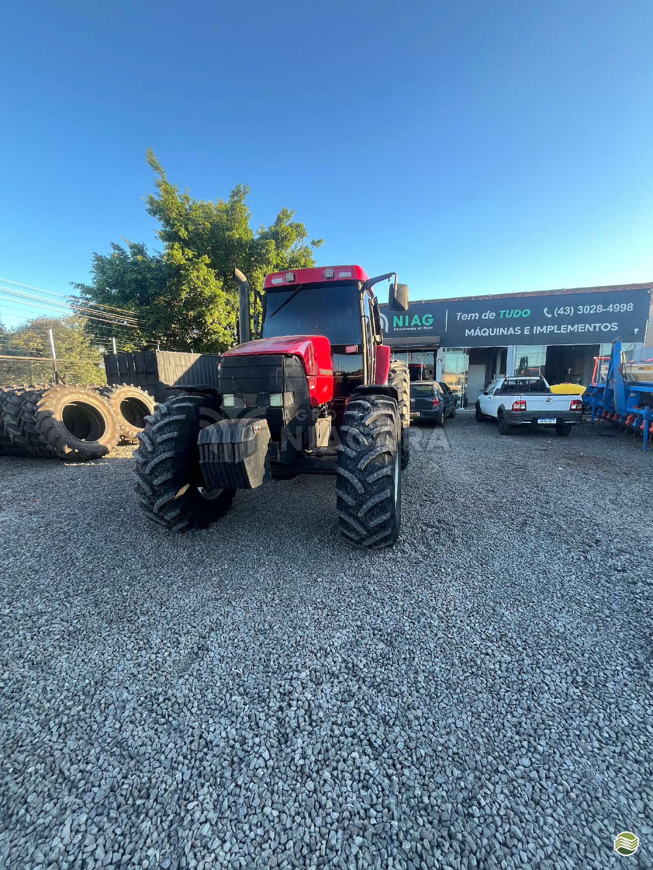 TRATOR CASE CASE MX 135 Tração 4x4 Agro Niagara LONDRINA PARANÁ PR