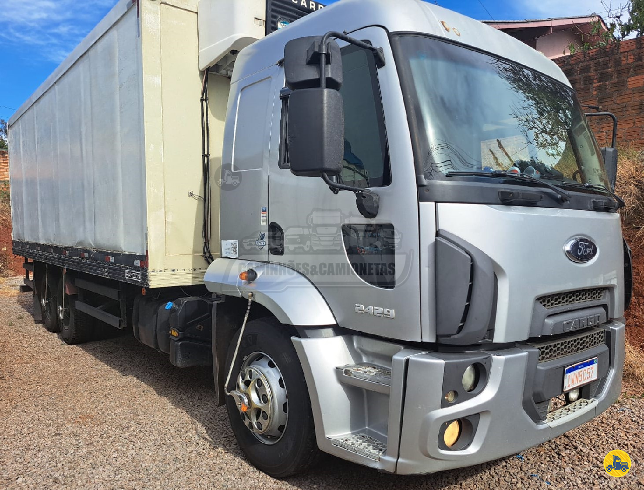 CAMINHAO FORD CARGO 2429 Baú Frigorífico Truck 6x2 Caminhões & Camionetas PASSO FUNDO RIO GRANDE DO SUL RS