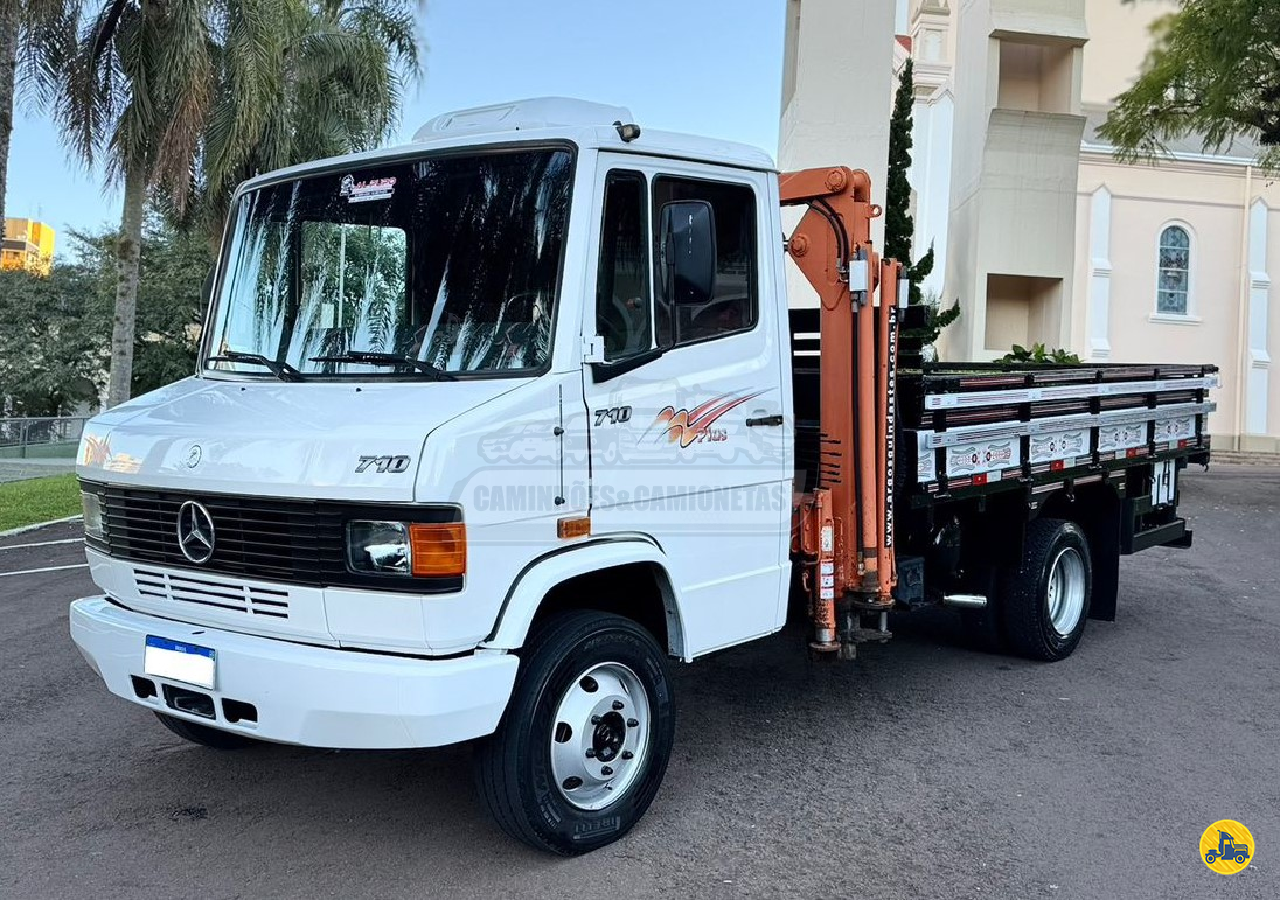 CAMINHAO MERCEDES-BENZ MB 710 Munck 3/4 4x2 Caminhões & Camionetas PASSO FUNDO RIO GRANDE DO SUL RS