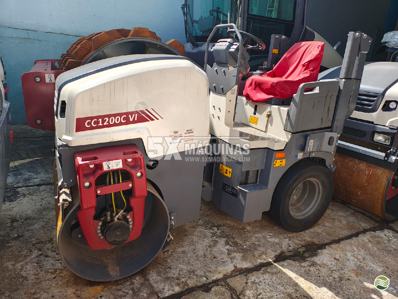 ROLO COMPACTADOR DYNAPAC CC1200C VI 5X Máquinas  CAMPO GRANDE MATO GROSSO DO SUL MS