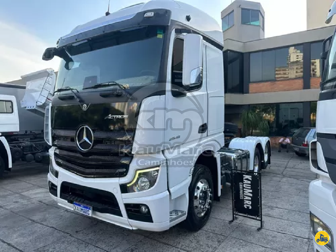 CAMINHAO MERCEDES-BENZ MB 2548 Chassis Cavalo 6x2 Kaumarc Caminhões SAO PAULO SÃO PAULO SP