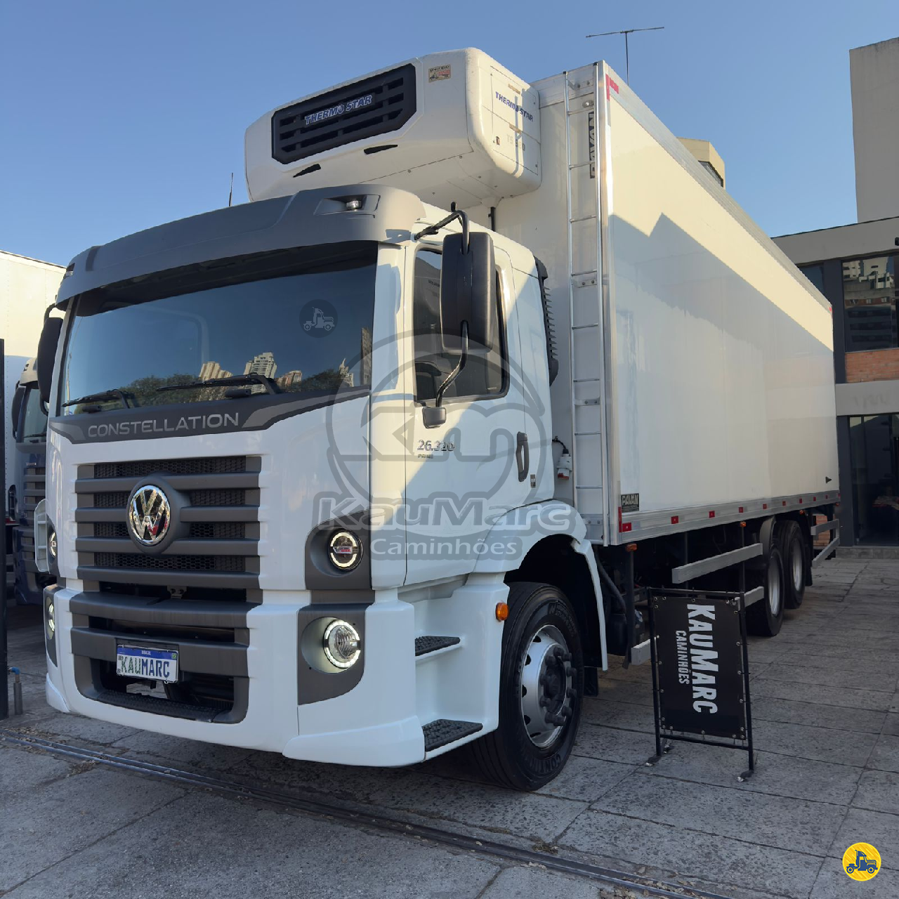 CAMINHAO VOLKSWAGEN VW 26320 Baú Frigorífico Truck 6x2 Kaumarc Caminhões SAO PAULO SÃO PAULO SP