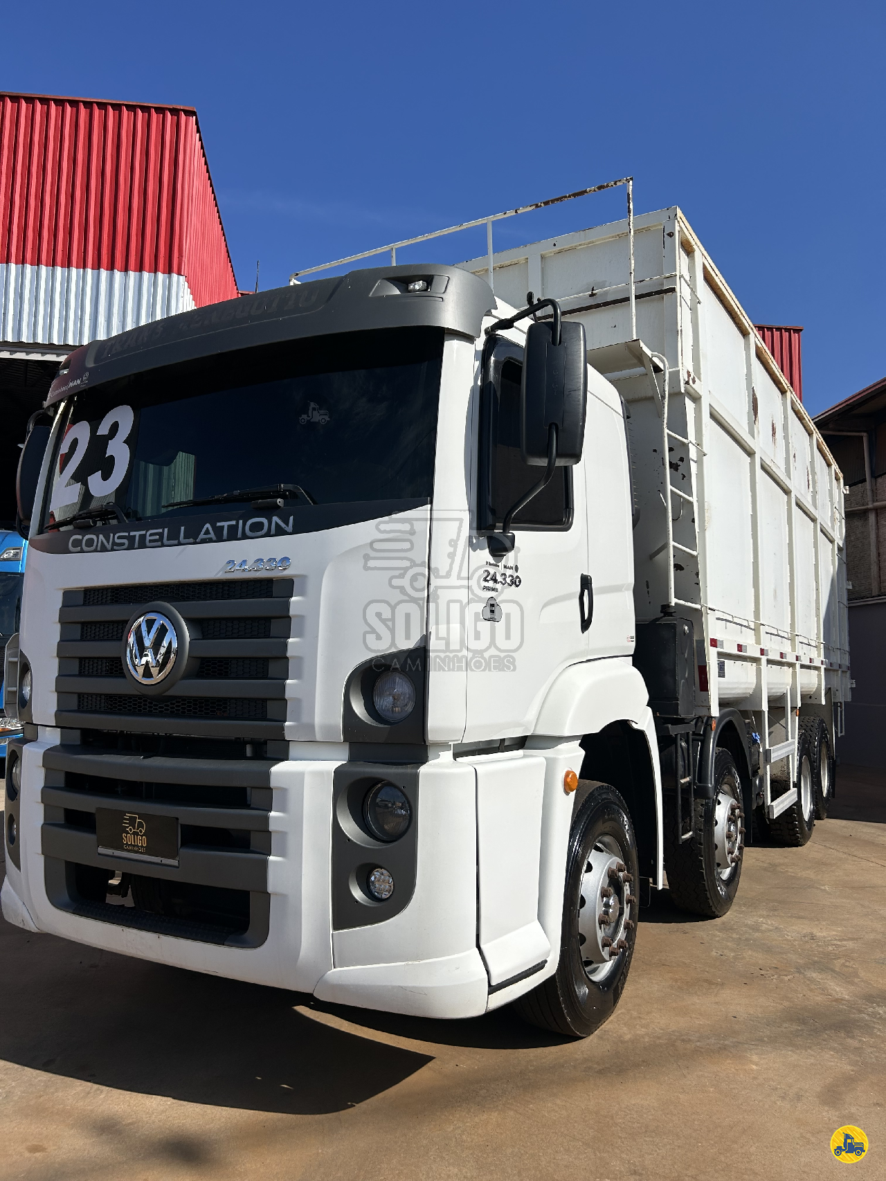 CAMINHAO VOLKSWAGEN VW 24330 Caçamba Basculante BiTruck 8x2 SOLIGO Caminhões  PINHALZINHO SANTA CATARINA SC