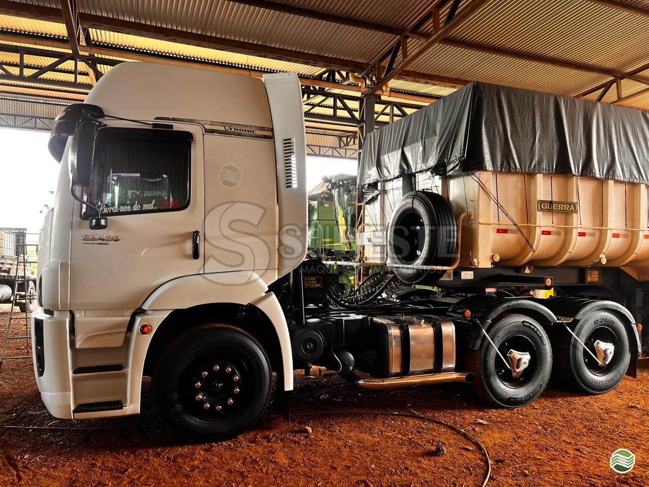 CAMINHAO VOLKSWAGEN VW 25420 Conjunto Truck 6x2 Sudeste Máquinas e Implementos CATALAO GOIAS GO