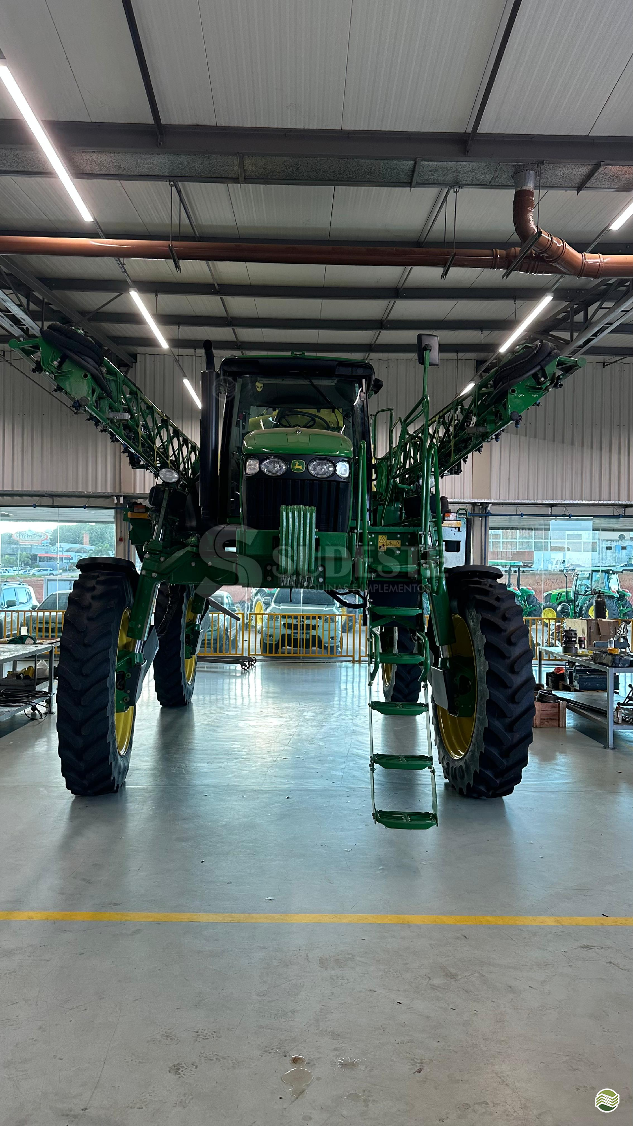 PULVERIZADOR JOHN DEERE JOHN DEERE M4040 Tração 4x4 Sudeste Máquinas e Implementos CATALAO GOIAS GO