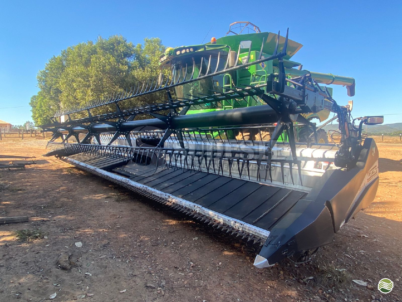 COLHEITADEIRA JOHN DEERE JOHN DEERE 9470 STS Sudeste Máquinas e Implementos CATALAO GOIAS GO