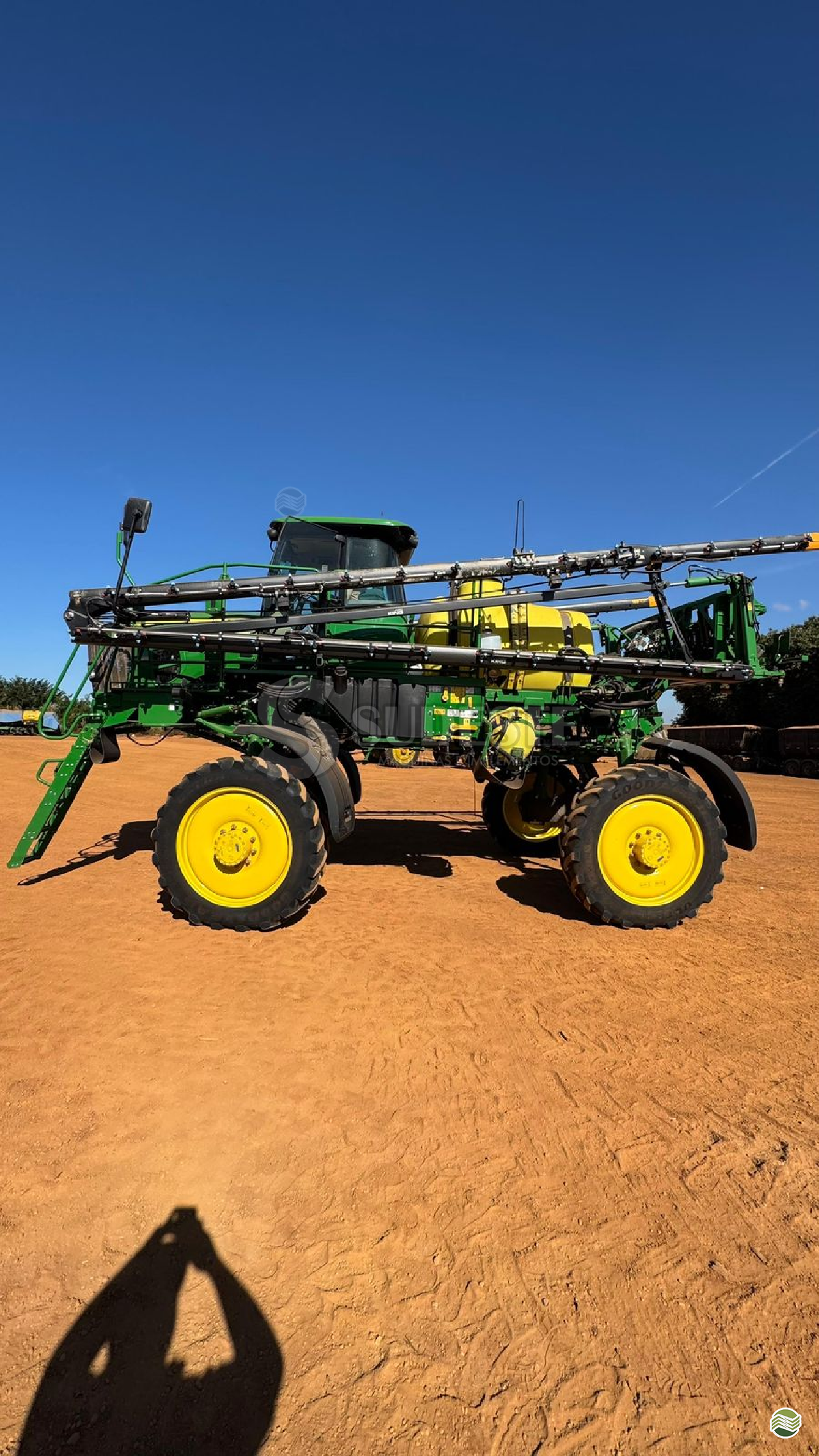 PULVERIZADOR JOHN DEERE JOHN DEERE M4025 Tração 4x4 Sudeste Máquinas e Implementos CATALAO GOIAS GO