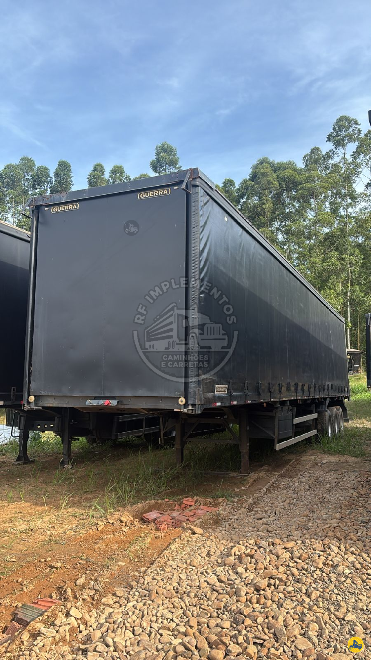 CARRETA SEMI-REBOQUE BAU SIDER Reta RF Implementos  TUBARAO SANTA CATARINA SC