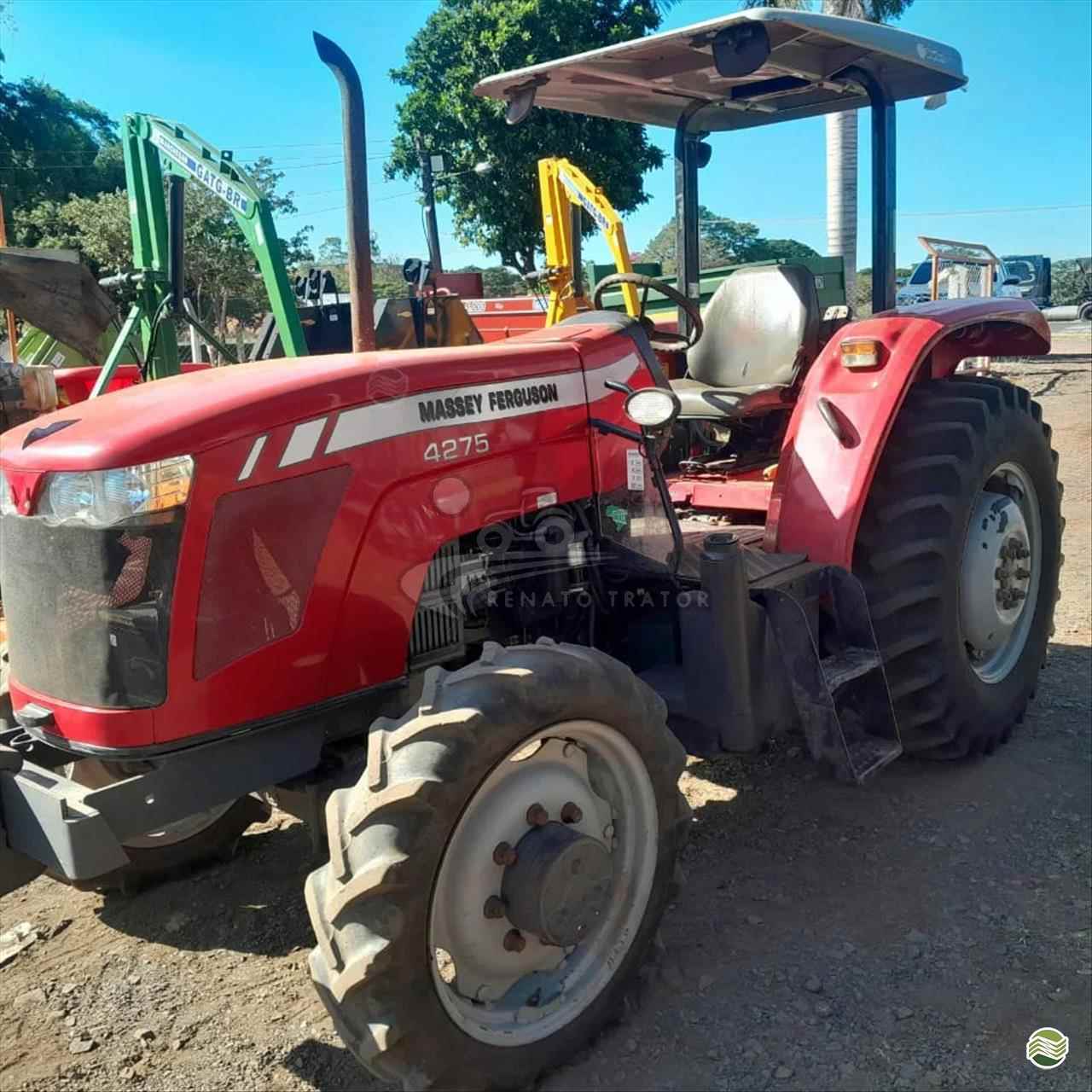 TRATOR MASSEY FERGUSON MF 4275 Tração 4x4 Renato Trator IBITINGA SÃO PAULO SP