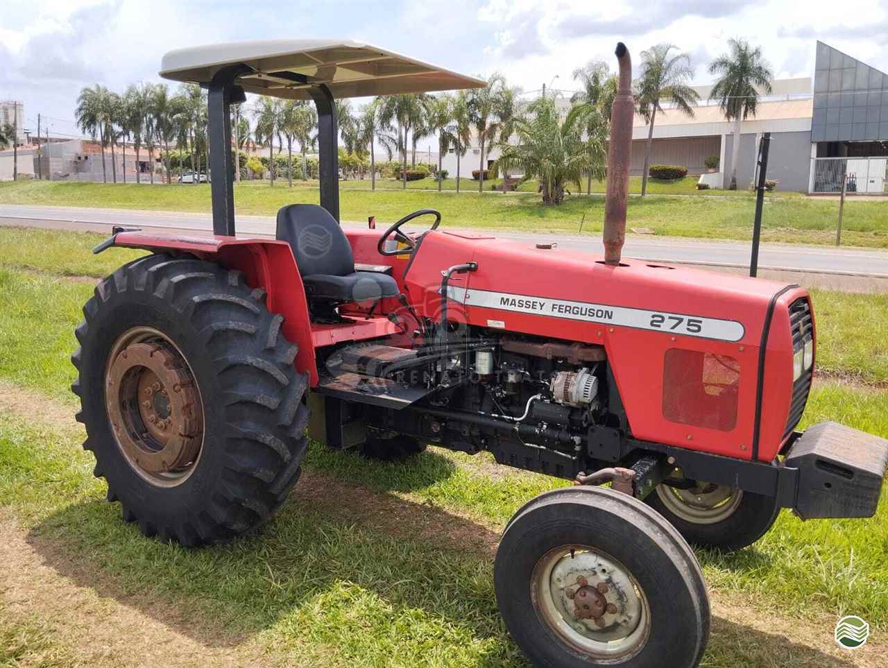 TRATOR MASSEY FERGUSON MF 275 Tração 4x2 Renato Trator IBITINGA SÃO PAULO SP