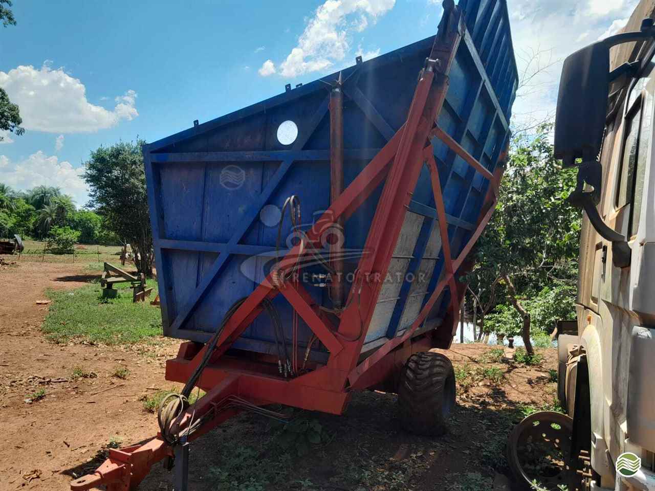 IMPLEMENTOS AGRICOLAS TRANSBORDO TRANSBORDO DE AMENDOIN Renato Trator IBITINGA SÃO PAULO SP