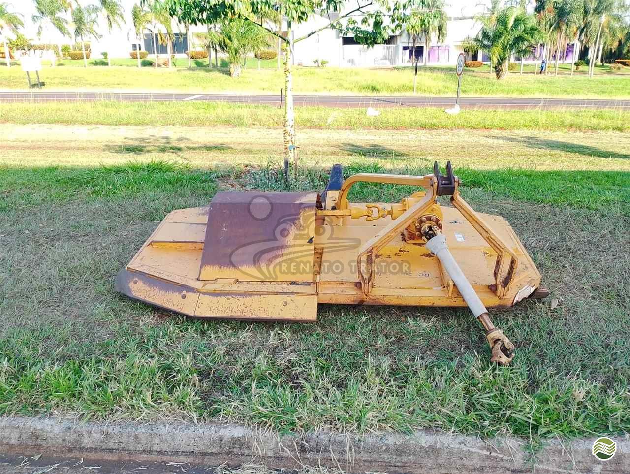 IMPLEMENTOS AGRICOLAS ROCADEIRA ROCADEIRA ARRASTO Renato Trator IBITINGA SÃO PAULO SP
