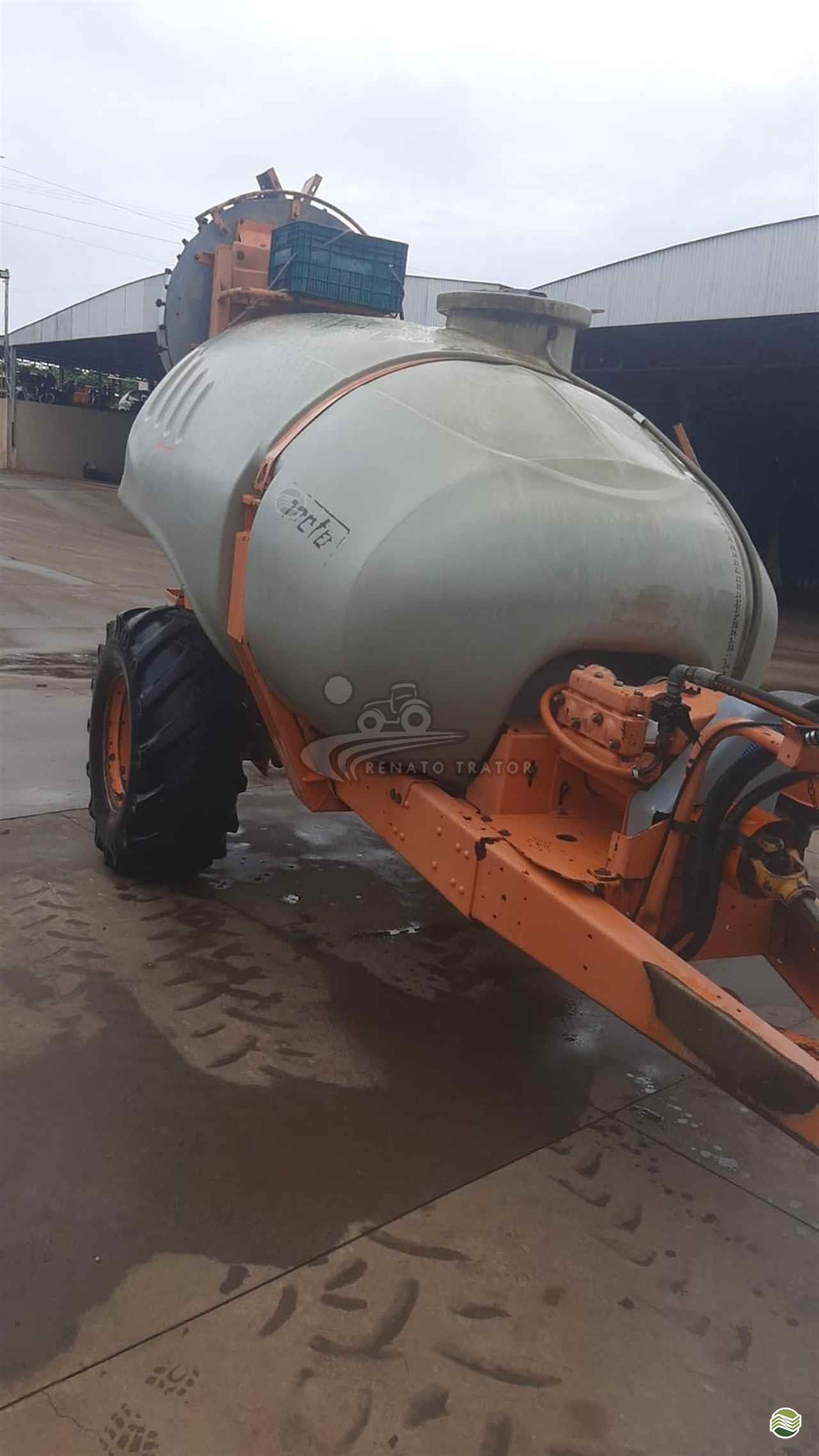 PULVERIZADOR JACTO ARBUS 4000 Renato Trator IBITINGA SÃO PAULO SP