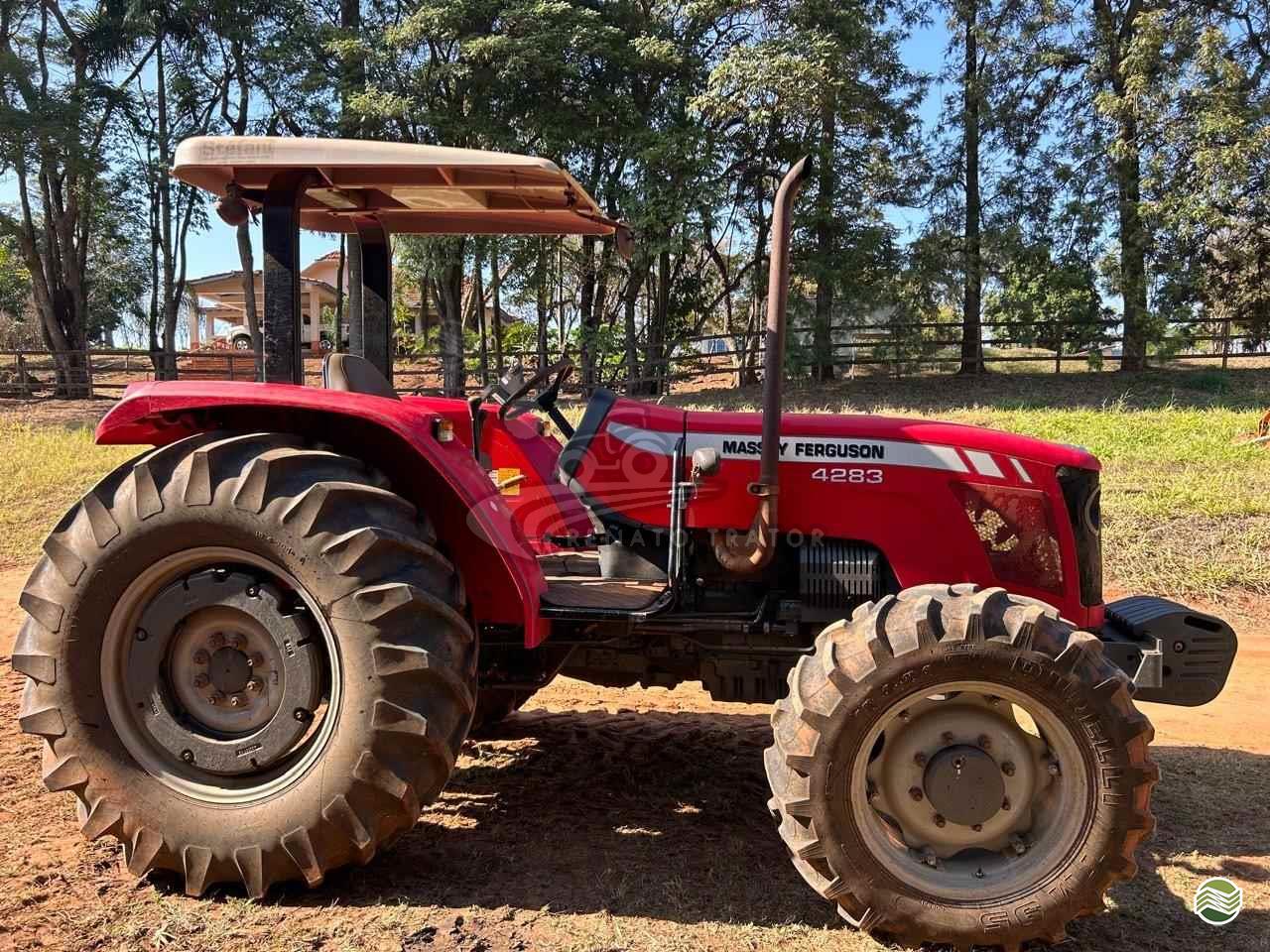 TRATOR MASSEY FERGUSON MF 4283 Tração 4x4 Renato Trator IBITINGA SÃO PAULO SP