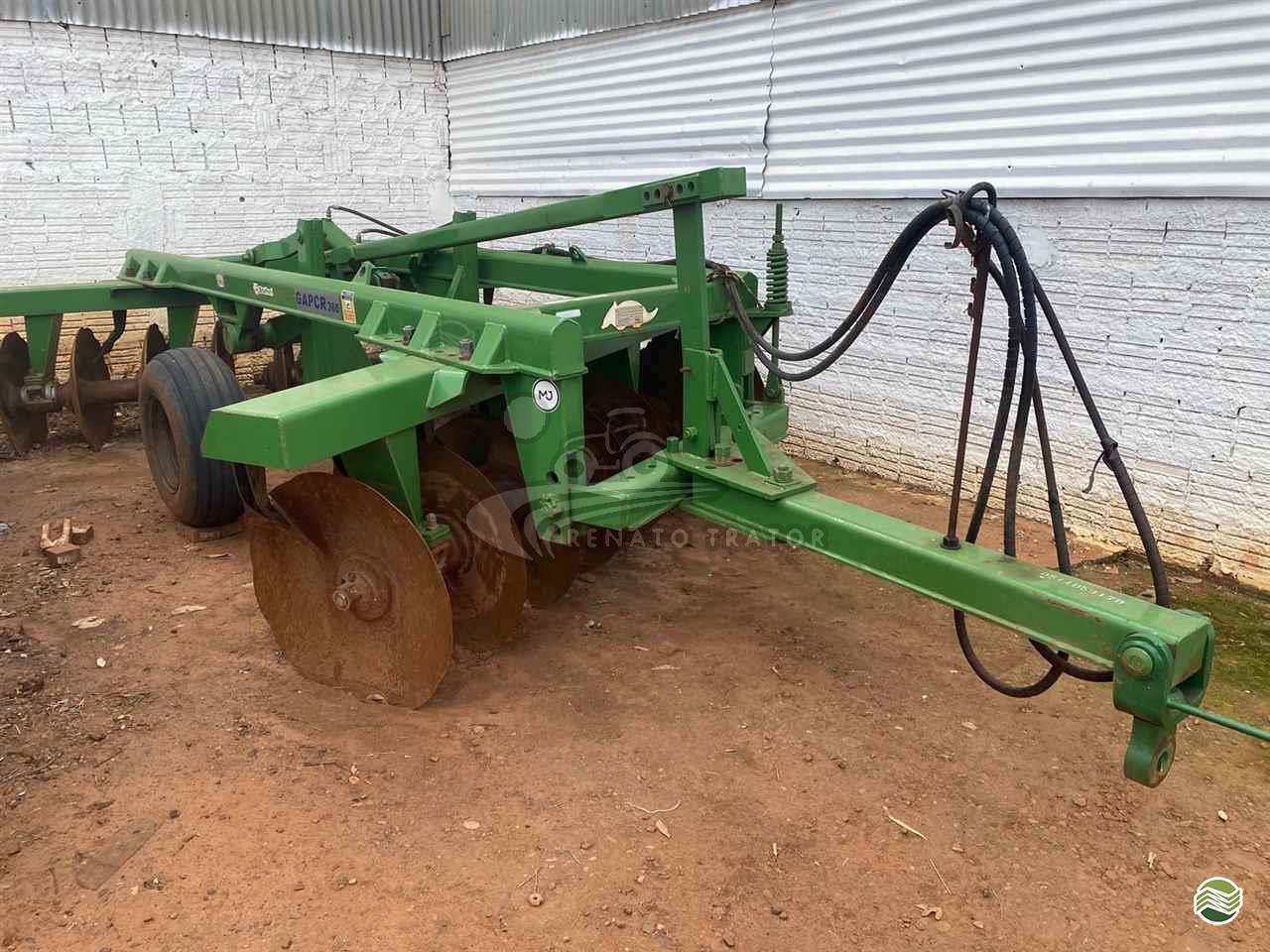IMPLEMENTOS AGRICOLAS GRADE INTERMEDIÁRIA INTERMEDIÁRIA 16 DISCOS Renato Trator IBITINGA SÃO PAULO SP