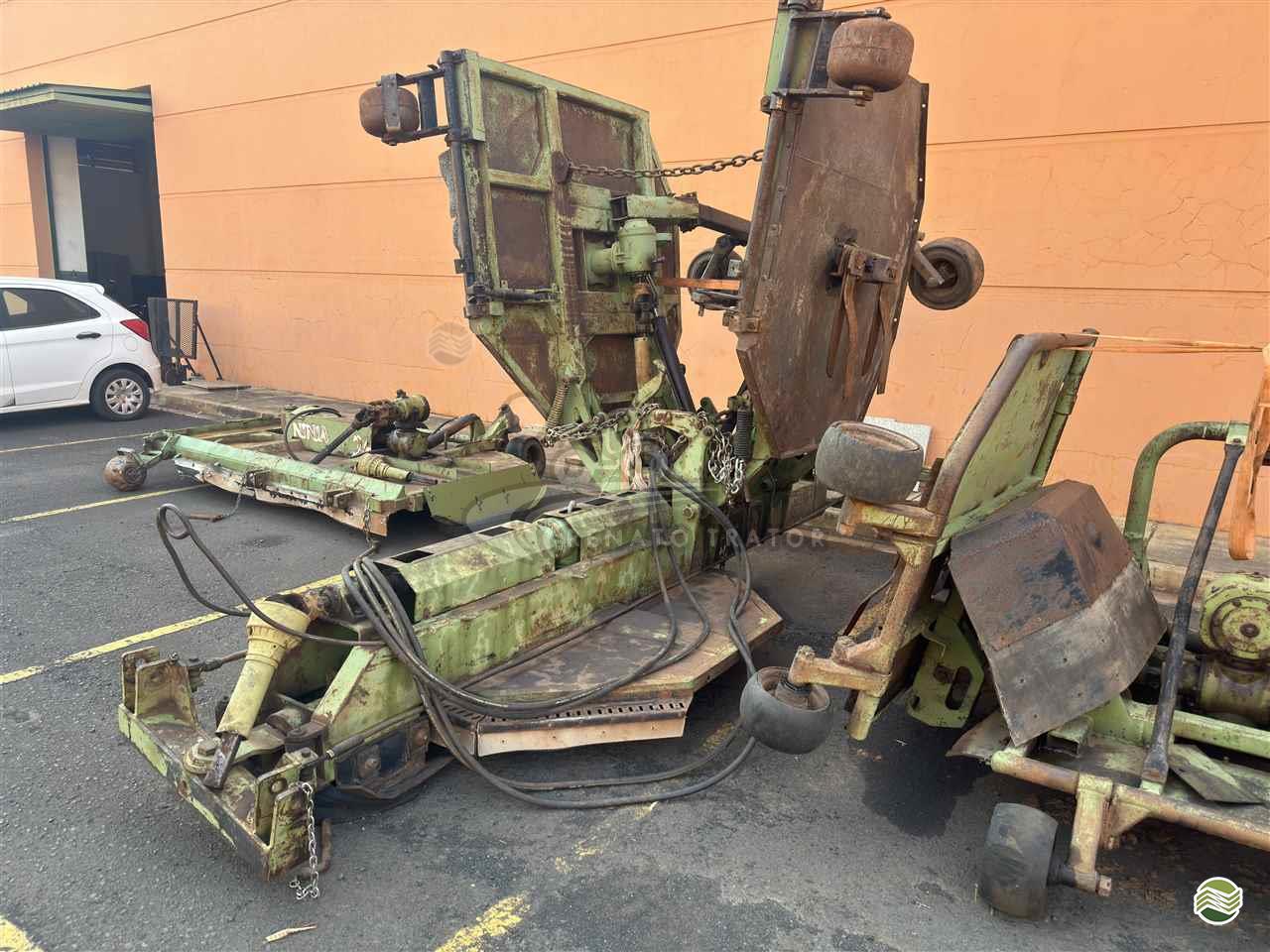 IMPLEMENTOS AGRICOLAS ROCADEIRA ROCADEIRA ARTICULADA Renato Trator IBITINGA SÃO PAULO SP