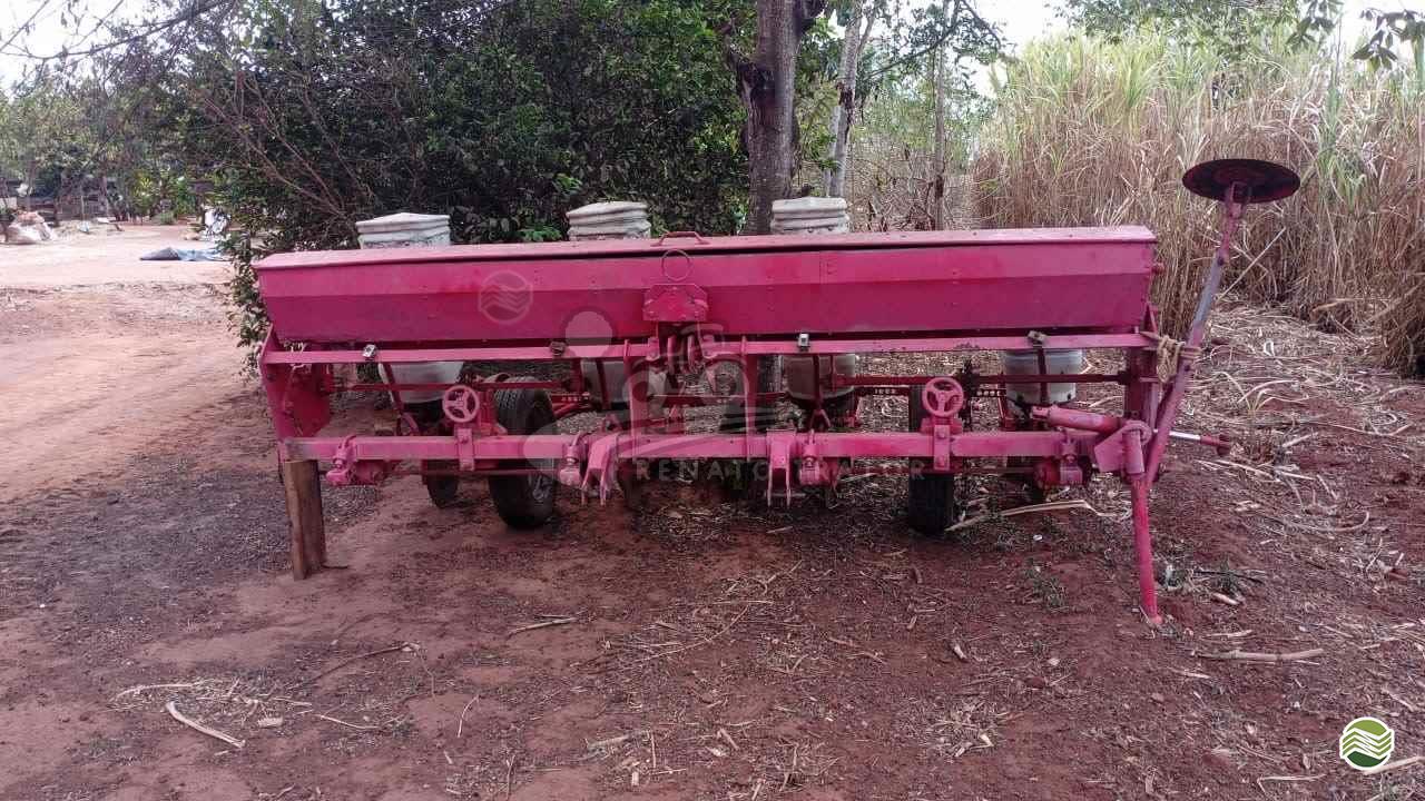 PLANTADEIRA SEMEATO SEMEATO PSE 6 Renato Trator IBITINGA SÃO PAULO SP