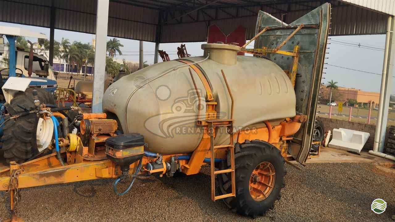 PULVERIZADOR JACTO ARBUS 4000 Tração 4x2 Renato Trator IBITINGA SÃO PAULO SP