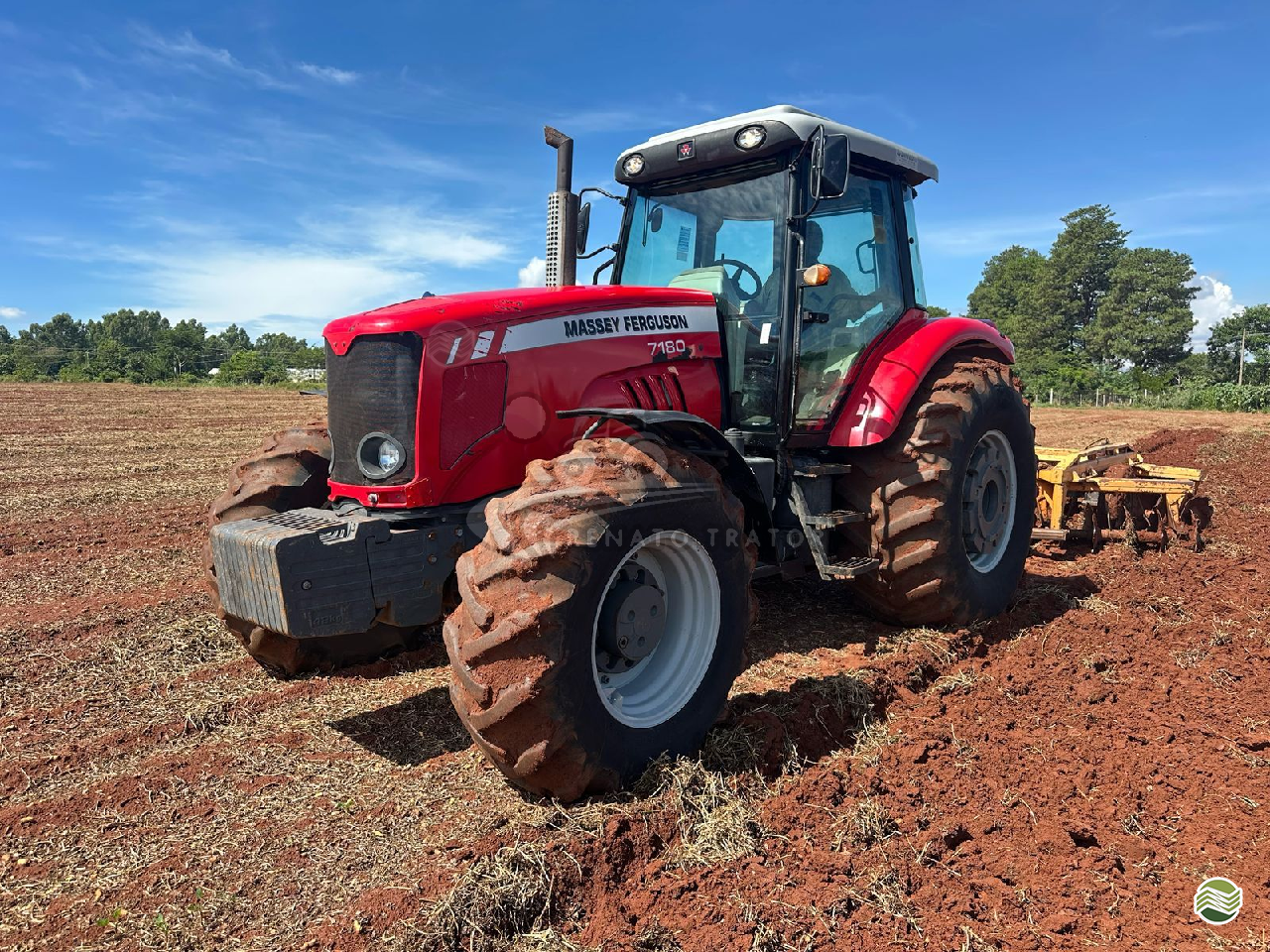 TRATOR MASSEY FERGUSON MF 7180 Tração 4x4 Renato Trator IBITINGA SÃO PAULO SP