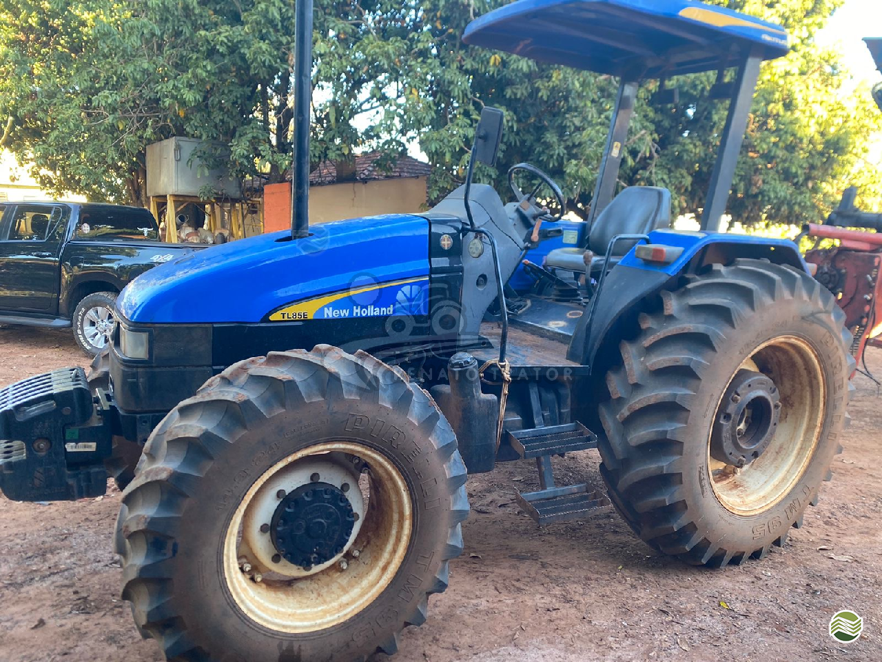 TRATOR NEW HOLLAND NEW TL 85 Tração 4x4 Renato Trator IBITINGA SÃO PAULO SP