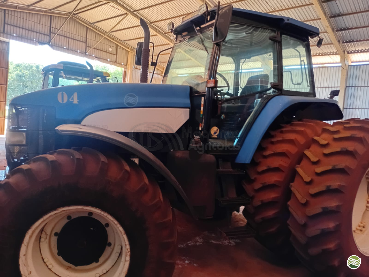 TRATOR NEW HOLLAND NEW TM 7040 Tração 4x4 MS Máquinas Agrícolas DOURADOS MATO GROSSO DO SUL MS