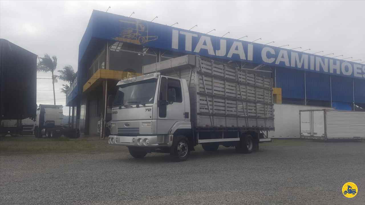 CAMINHAO FORD CARGO 712 Carga Seca 3/4 4x2 Itajai Caminhões NAVEGANTES SANTA CATARINA SC