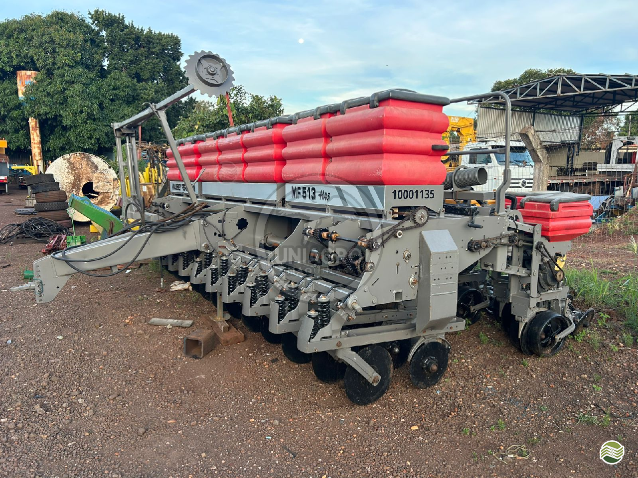 PLANTADEIRA MASSEY FERGUSON MF 513 Uniagro Máquinas MOGI DAS CRUZES SÃO PAULO SP