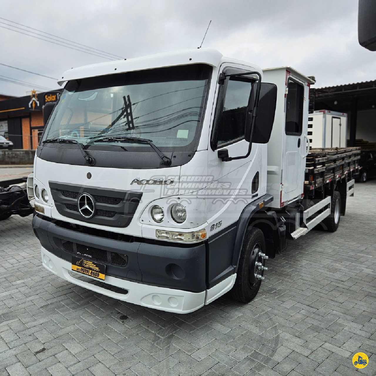 CAMINHAO MERCEDES-BENZ MB 815 Carroceria Cabine Suplementar 3/4 4x2 Claudio Caminhões INDAIAL SANTA CATARINA SC