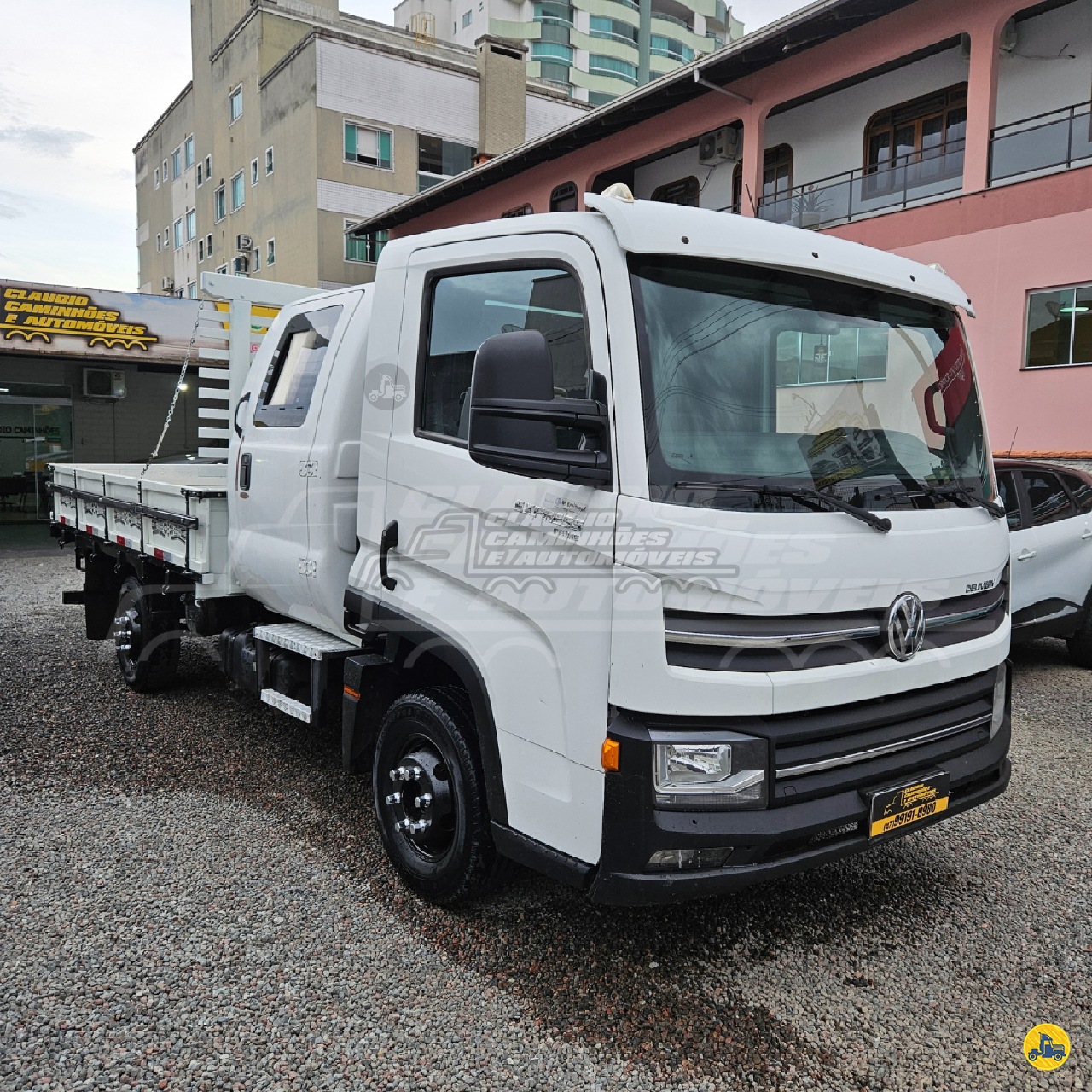 CAMINHAO VOLKSWAGEN DELIVERY EXPRESS Carroceria Cabine Suplementar 3/4 4x2 Claudio Caminhões INDAIAL SANTA CATARINA SC