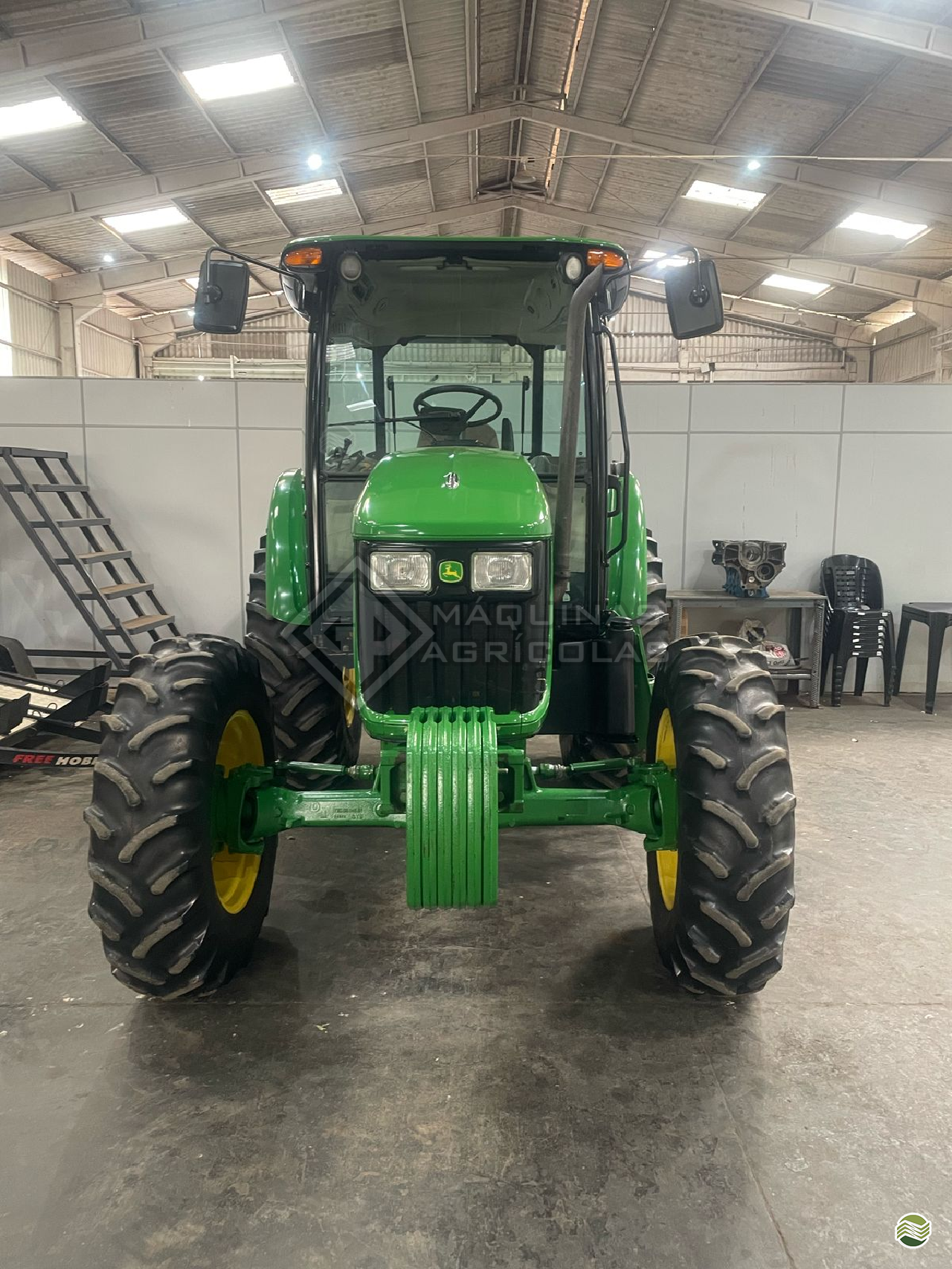JOHN DEERE 5078E de GP Máquinas Agrícolas