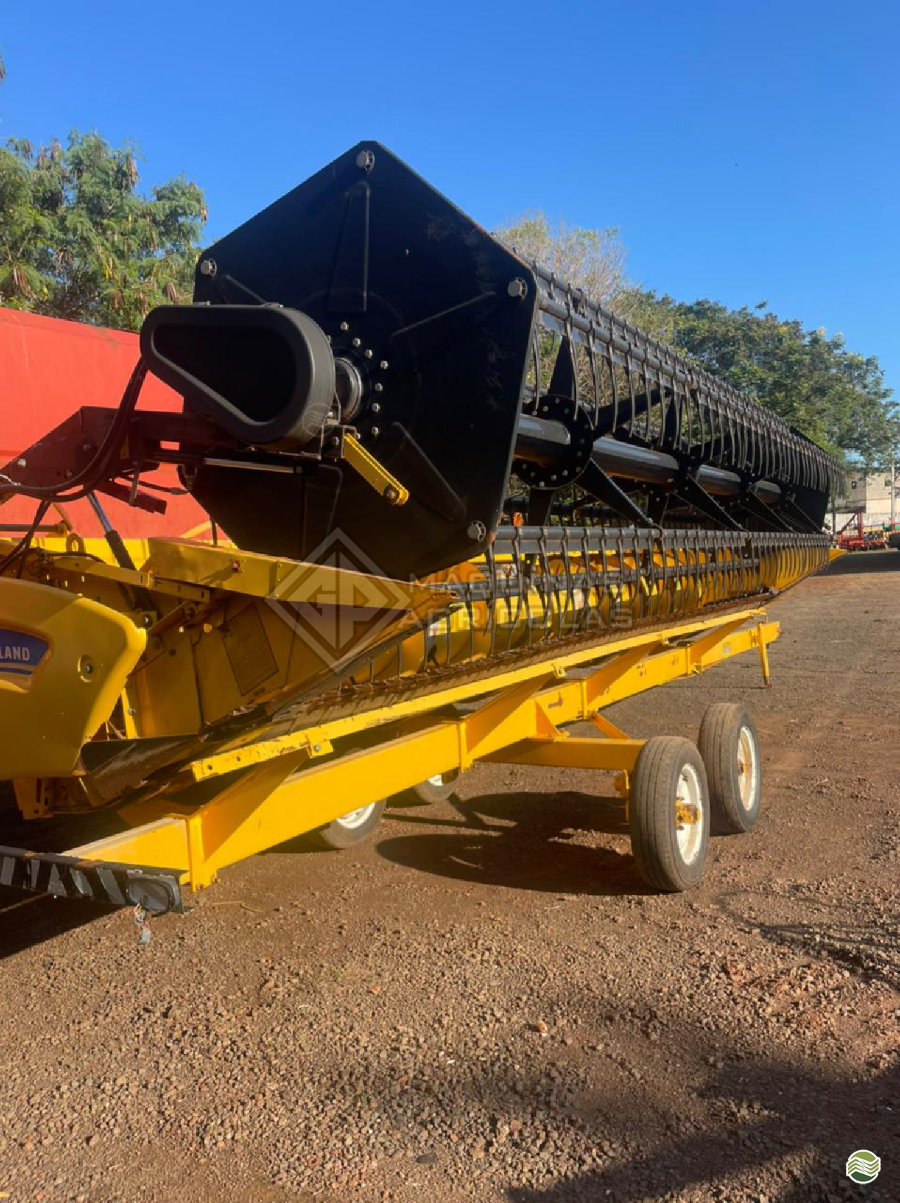 PLATAFORMA COLHEITADEIRA NEW HOLLAND SOJA GP Máquinas Agrícolas MARINGA PARANÁ PR