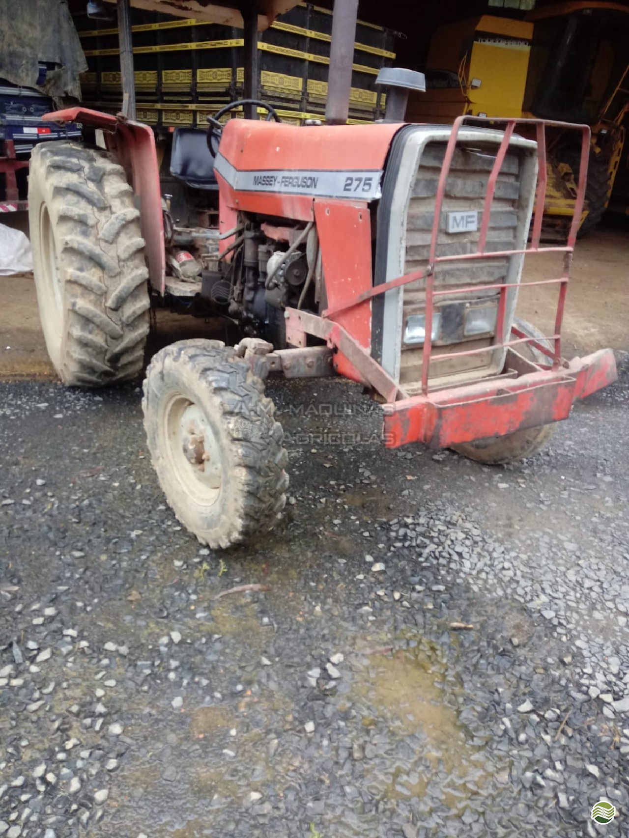 TRATOR MASSEY FERGUSON MF 275 Tração 4x2 A.M. Máquinas Agrícolas   PONTA GROSSA PARANÁ PR