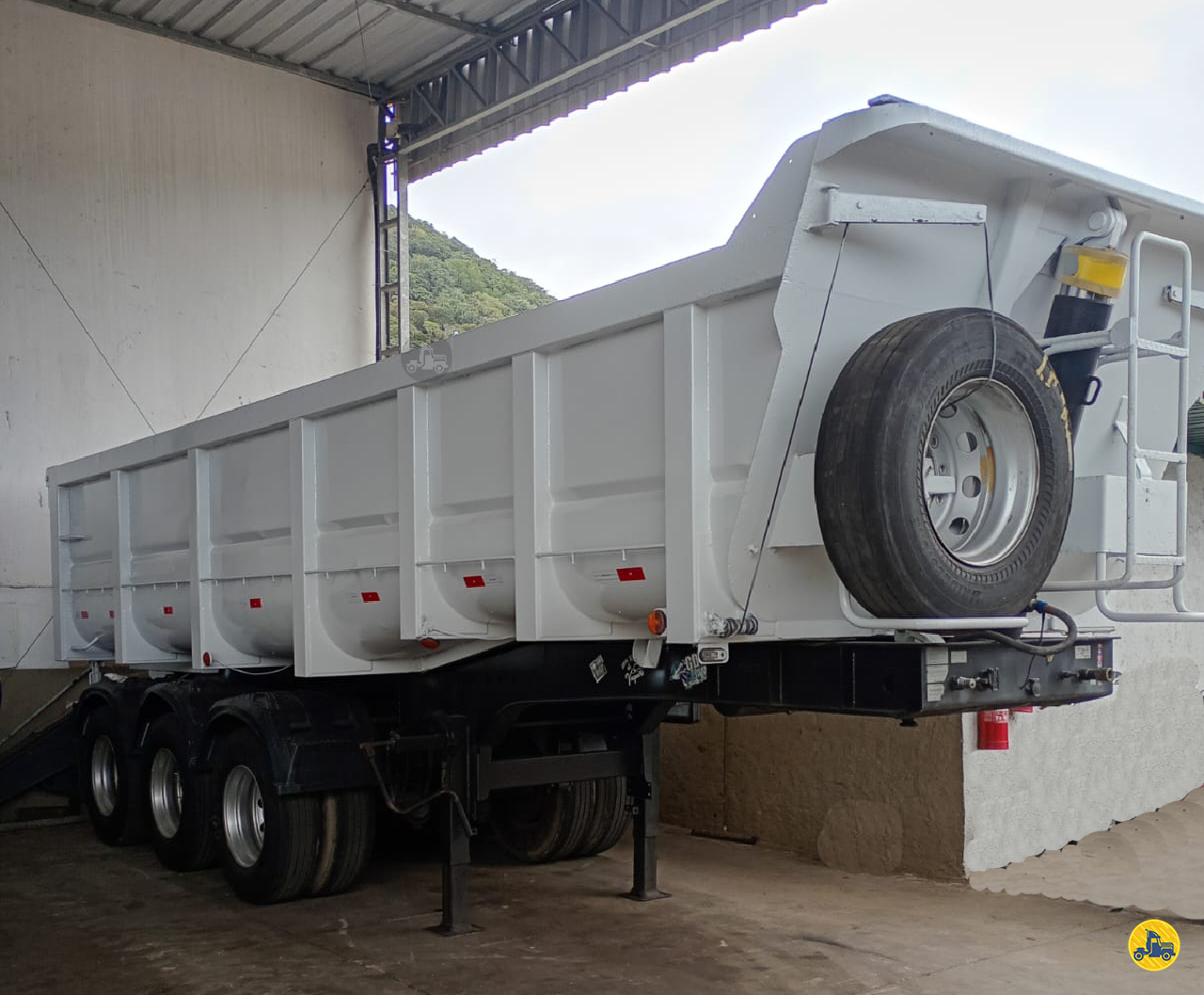 CARRETA SEMI-REBOQUE BASCULANTE Rodozan Implementos Rodoviários - Librelato ITAPETININGA SÃO PAULO SP