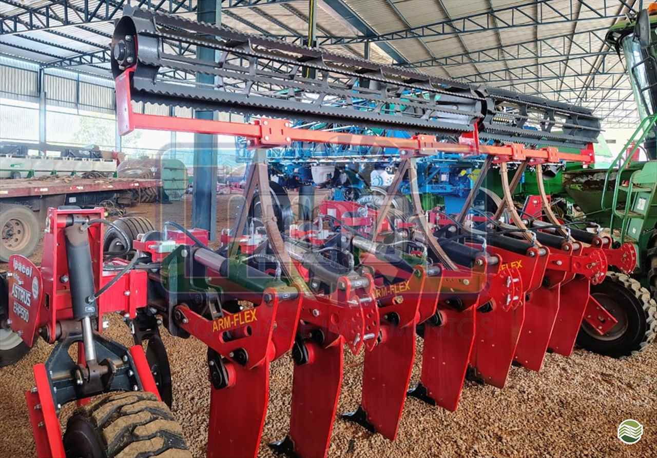 IMPLEMENTOS AGRICOLAS SUBSOLADOR 7 HASTES DISCO CORTE Moi Maquinas e Implementos Agricolas PORTO NACIONAL TOCANTINS TO