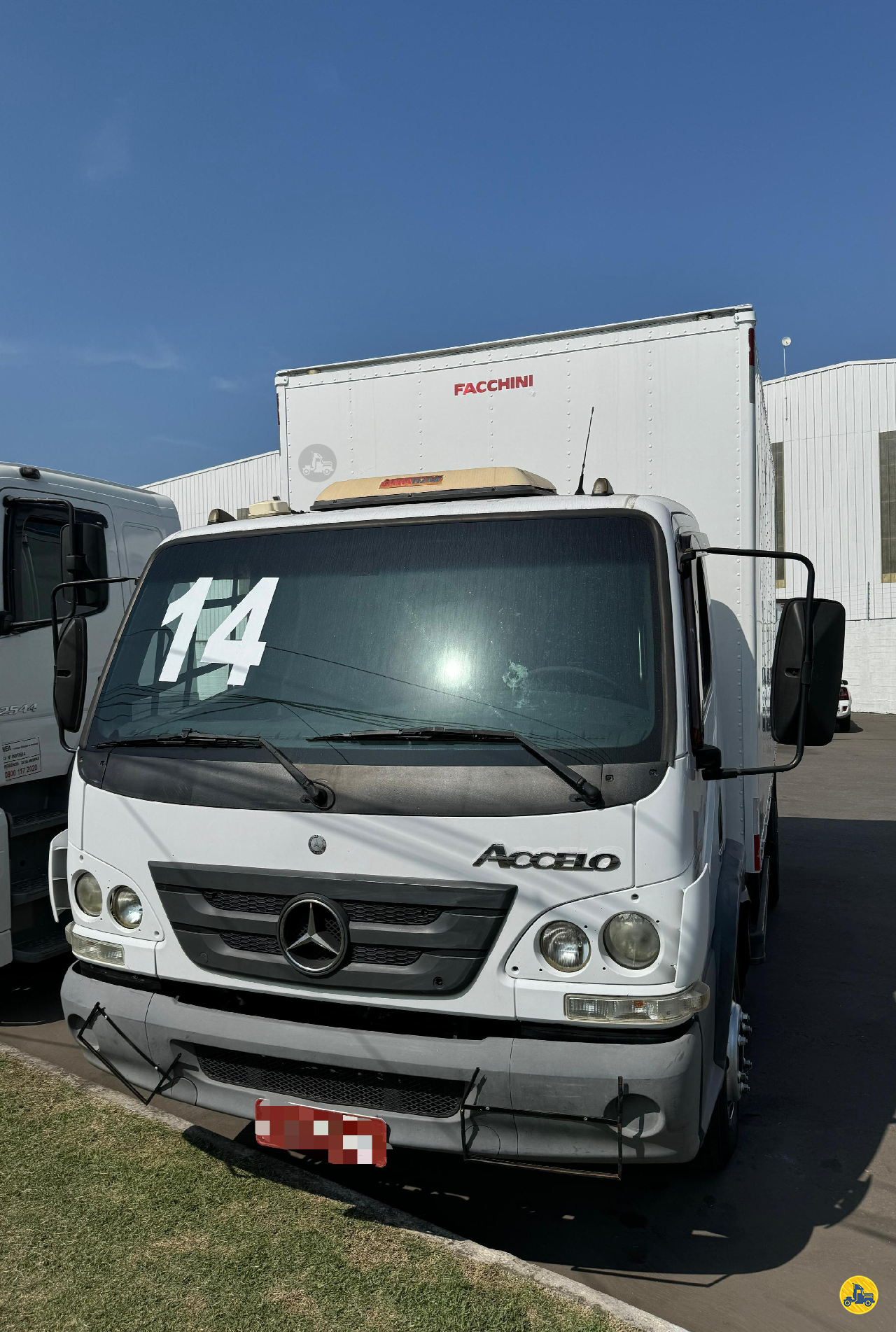 CAMINHAO MERCEDES-BENZ MB 1016 Baú Furgão 3/4 4x2 Seminovos GT BARRA MANSA RIO DE JANEIRO RJ
