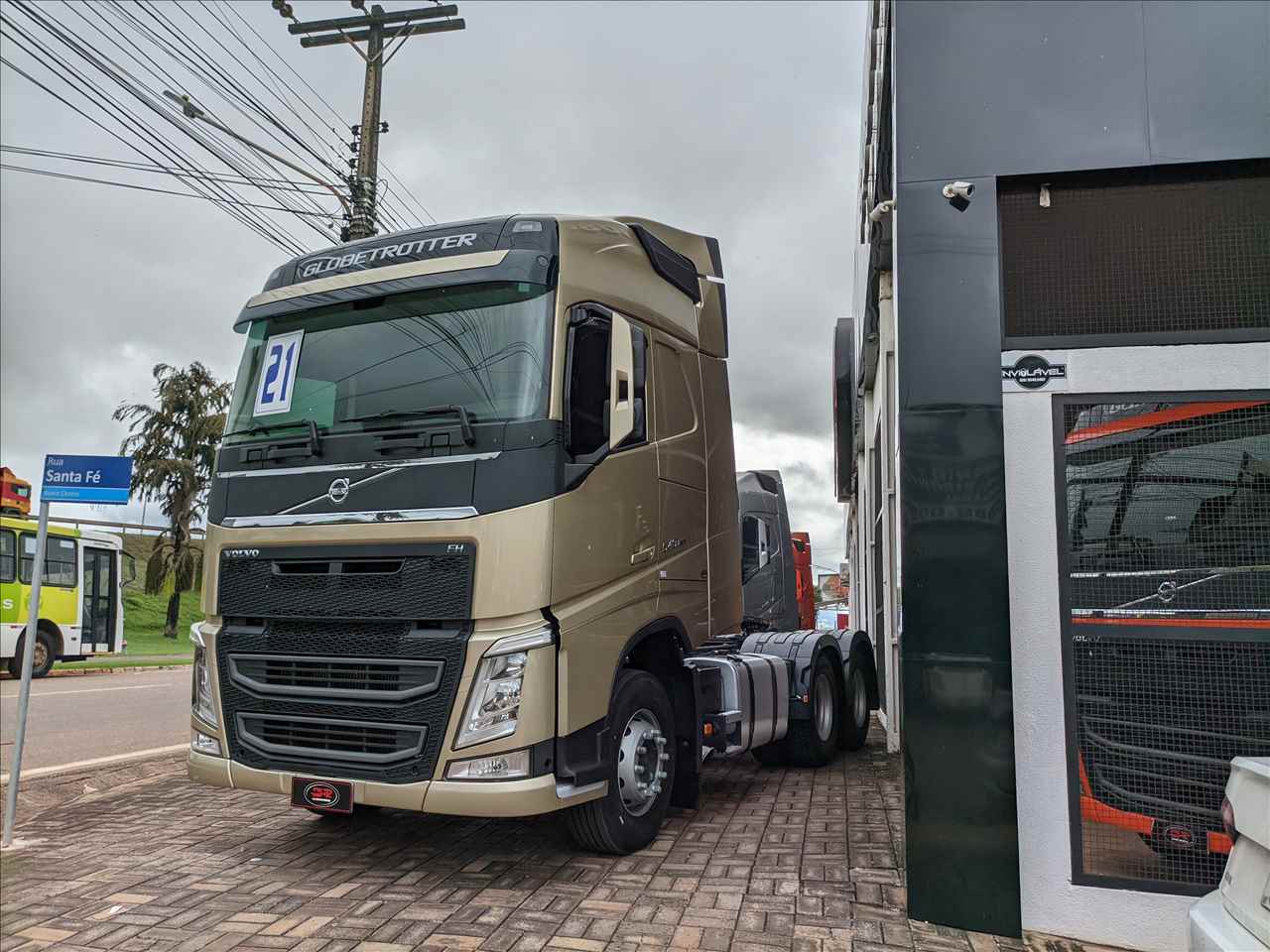 Foto da Loja da S R Caminhões