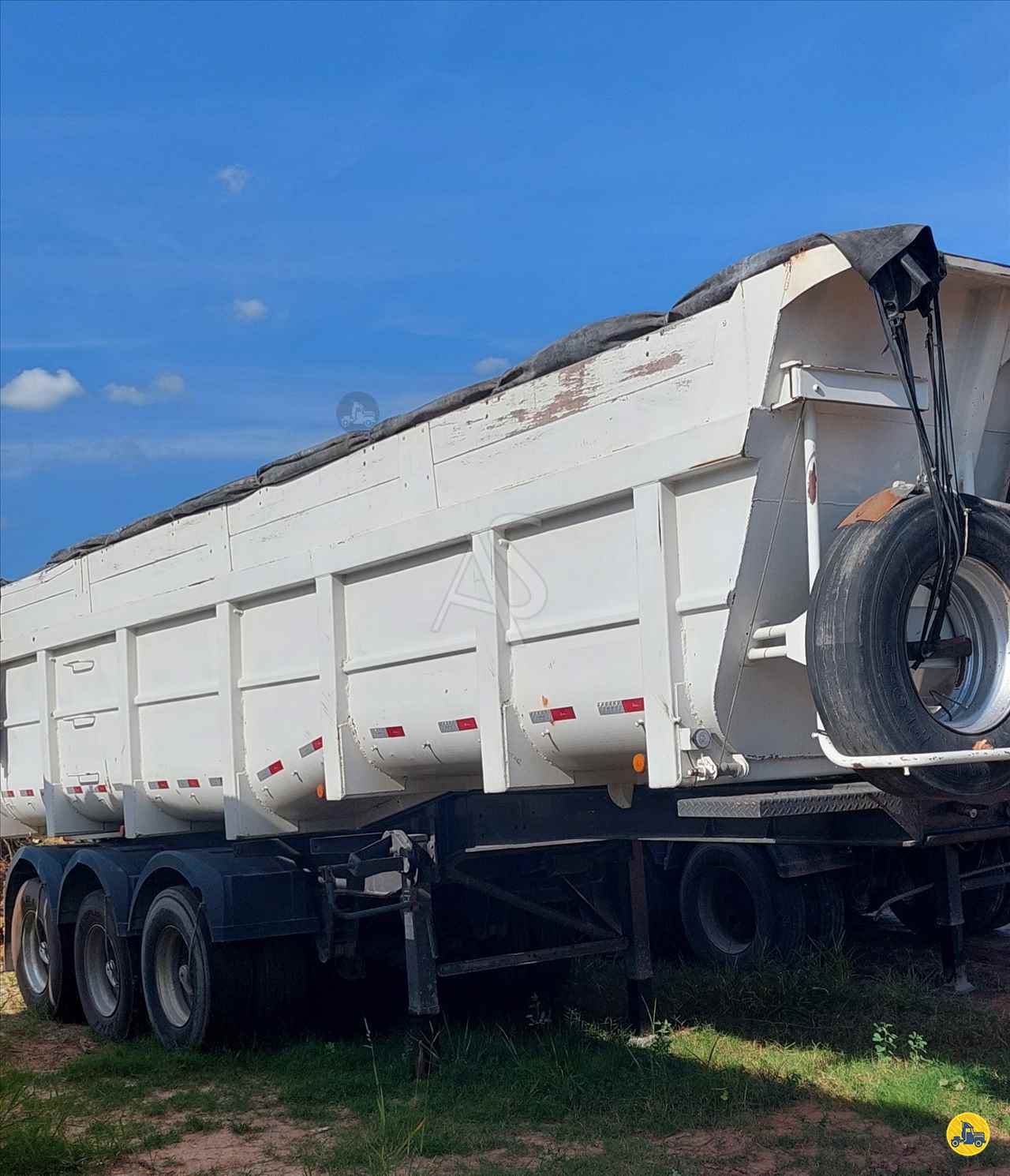 CARRETA SEMI-REBOQUE BASCULANTE Alex Ozório Caminhões SAO JOSE DOS CAMPOS SÃO PAULO SP