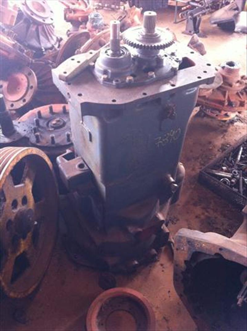 Caixa de Cambio New Holland 7840