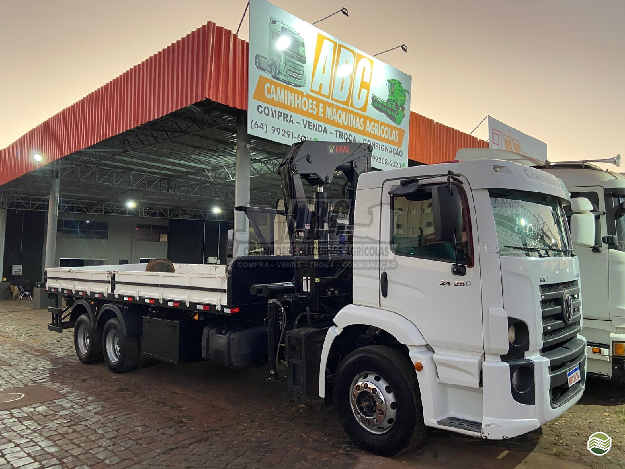 CAMINHAO VOLKSWAGEN VW 24250 Munck Truck 6x2 ABC Caminhões e Máquinas Agrícolas  ITUMBIARA GOIAS GO