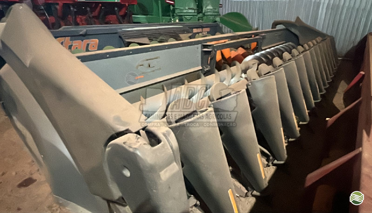 PLATAFORMA COLHEITADEIRA GTS PRODUTTIVA 1450 ABC Caminhões e Máquinas Agrícolas  ITUMBIARA GOIAS GO