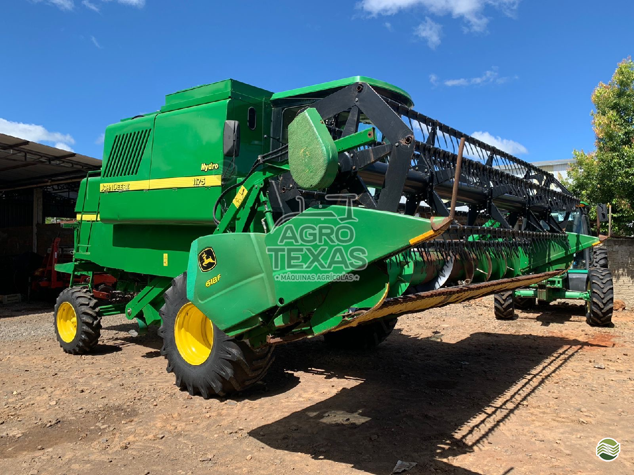 COLHEITADEIRA JOHN DEERE JOHN DEERE 1175 Agro Texas Máquinas Agrícolas VITORINO PARANÁ PR