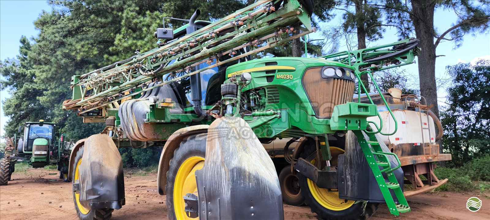 PULVERIZADOR JOHN DEERE JOHN DEERE M4030 Tração 4x4 Europonta IRATI PARANÁ PR
