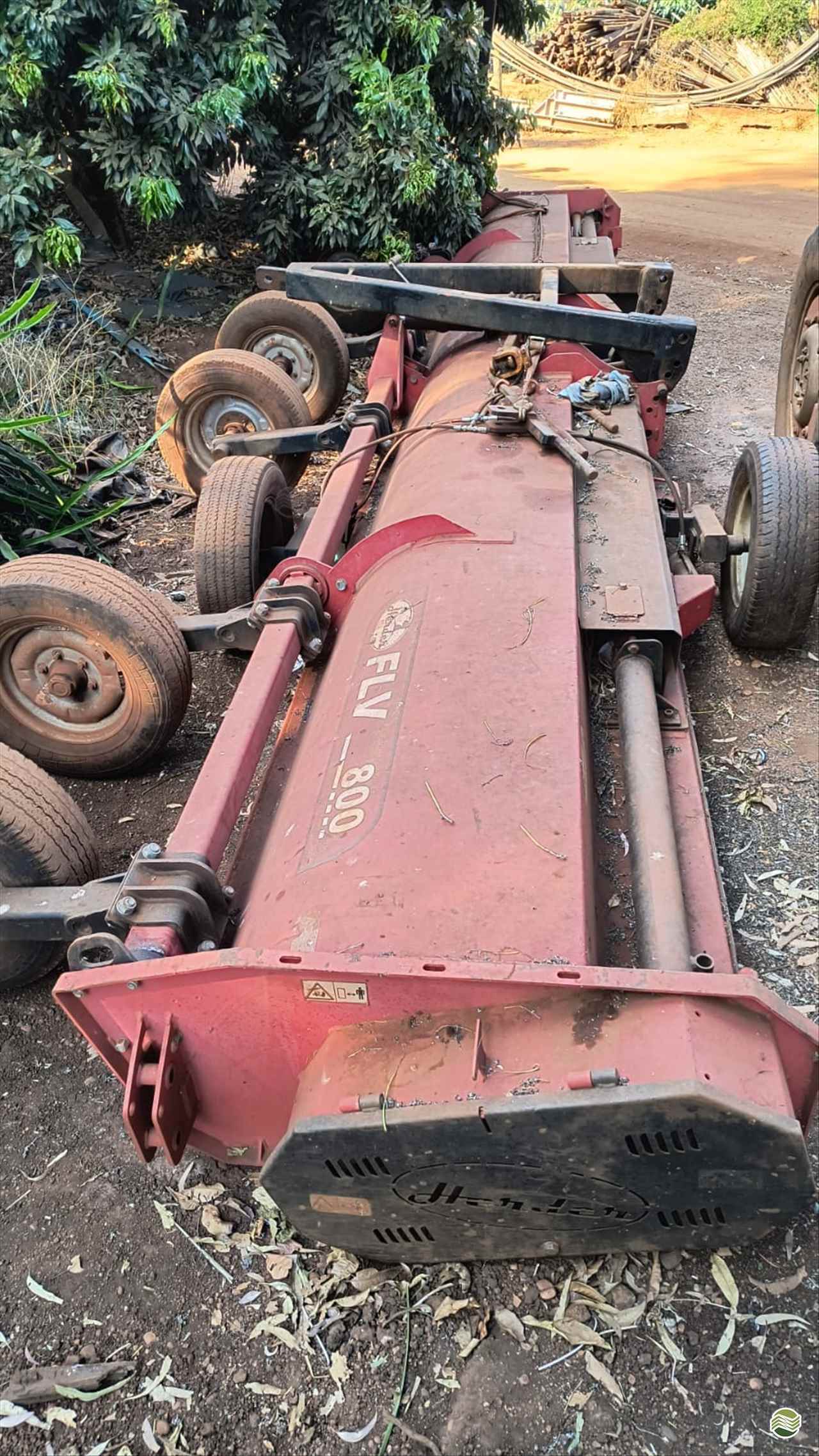 IMPLEMENTOS AGRICOLAS TRITURADOR LIMPEZA TRITURADOR HIDRÁULICO Gomes e Gouveia Máquinas CENTRALINA MINAS GERAIS MG