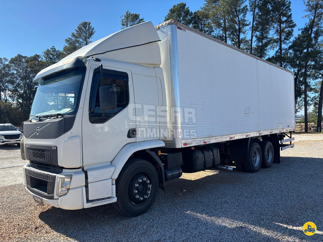 CAMINHAO VOLVO VOLVO VM 330 Chassis Truck 6x2 Cesar Caminhões SAO JOAO DA BOA VISTA SÃO PAULO SP