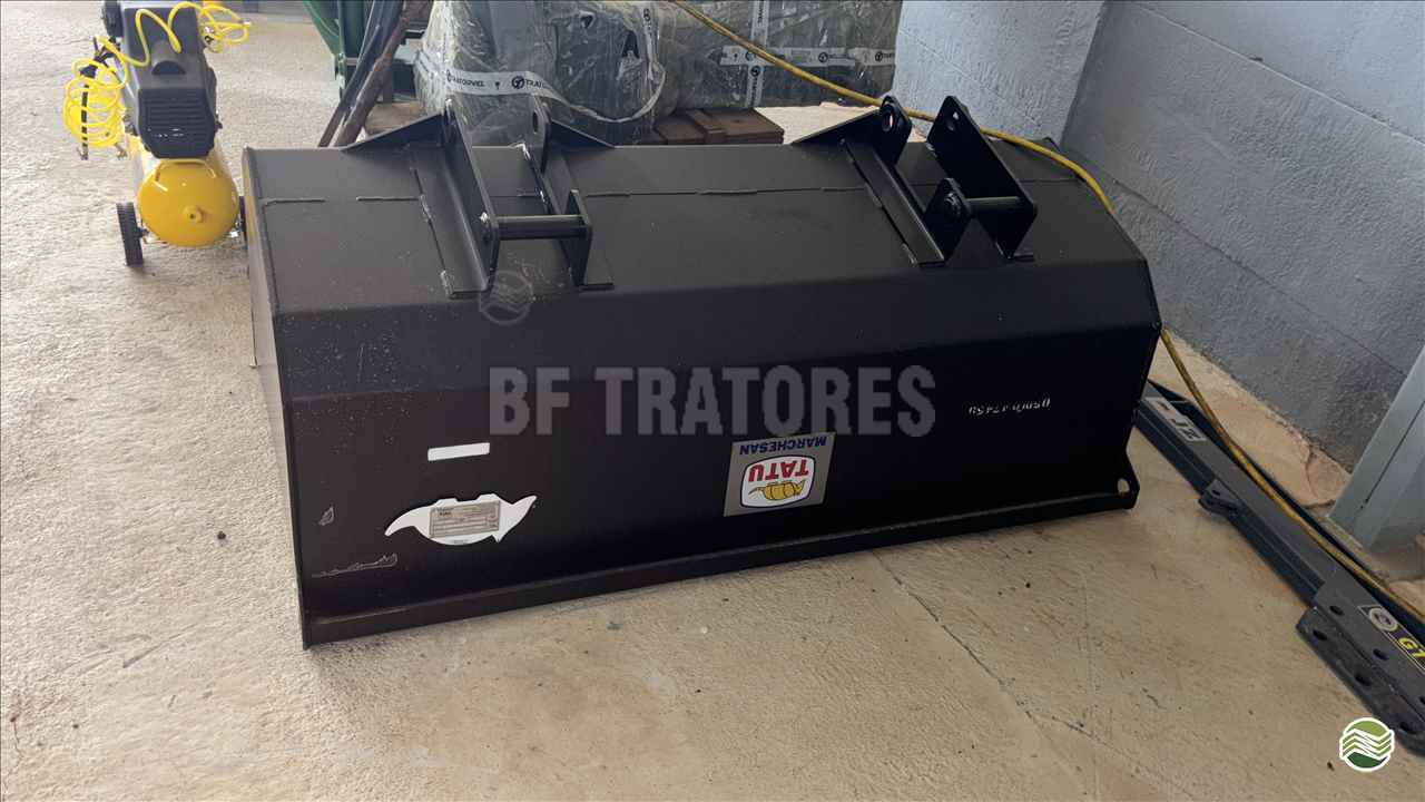 CONCHA FRONTAL de BF Tratores